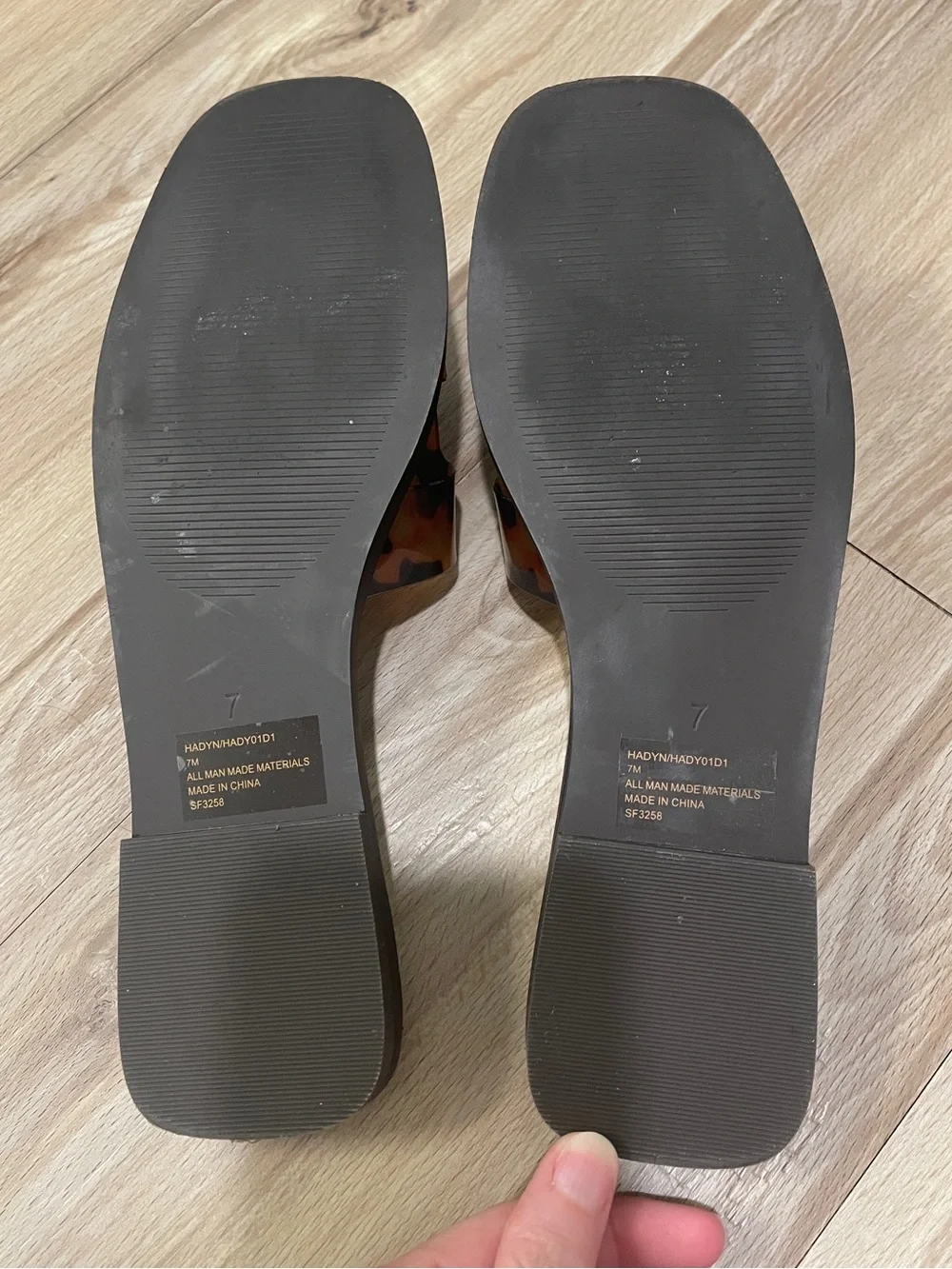 Steve Madden Hadyn Tortoise Sandals 7